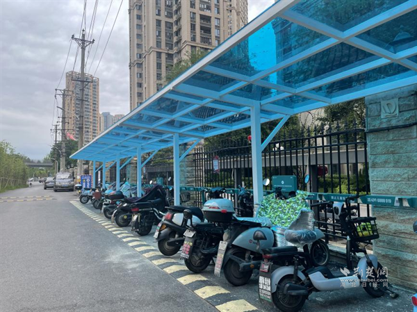 小车棚解决大问题 积玉桥街道合力打造"电动车安全驿站"