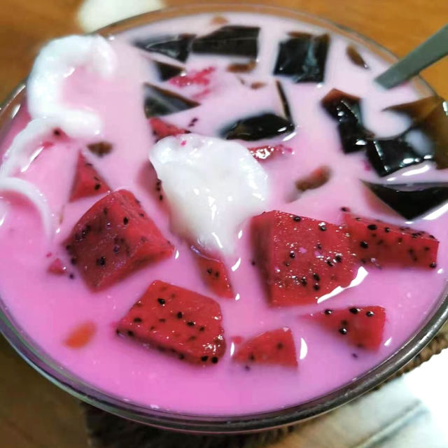 烧仙草椰青酸奶水果捞,清甜好吃,消暑美味