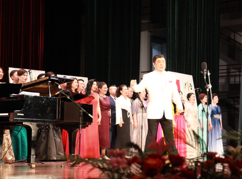 文艺·江南|军旅歌唱家项绪文独唱音乐会唱响人民大会堂