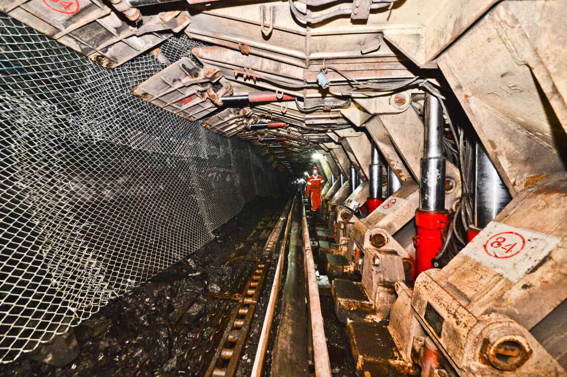 充填开采解放煤炭资源:山东能源集团创新技术"挖出"上亿吨大煤