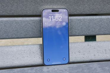 曝iPhone折叠屏可双向折叠 OPPO周意保：外折没有意义 3年内会消失