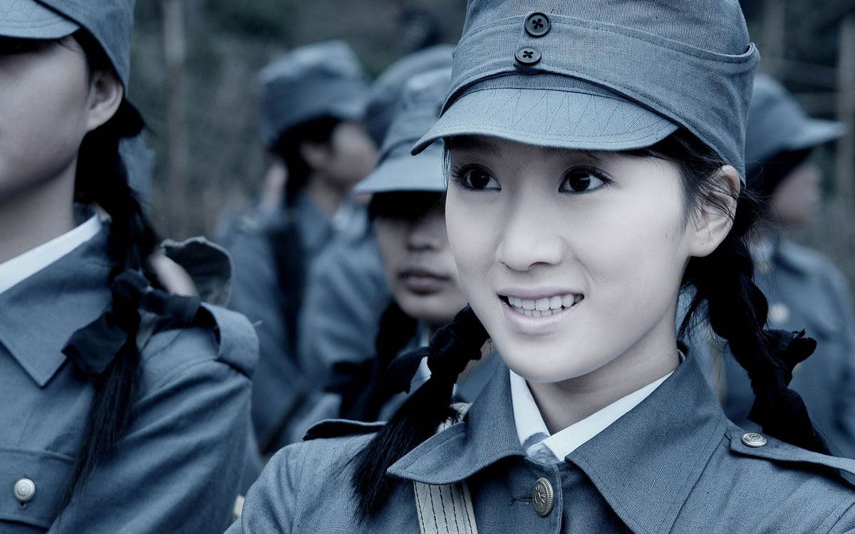 江西农村一个疯女人,高喊丈夫是陈毅,十年后陈毅真派人找到了她