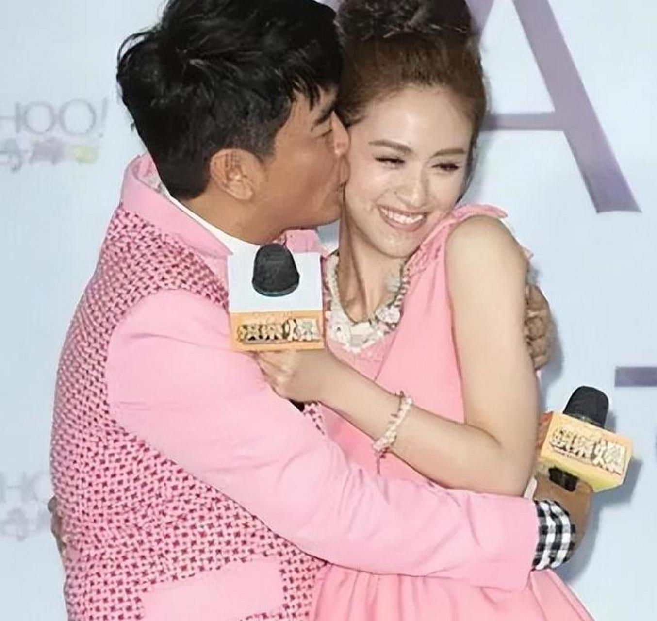 近日,吴宗宪女儿吴姗儒产后复出,产后还不足两个月的她正式开工,与
