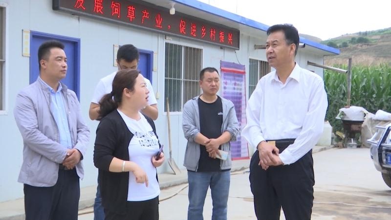 杜万忠在宏伟乡督导调研县乡人大换届选举工作