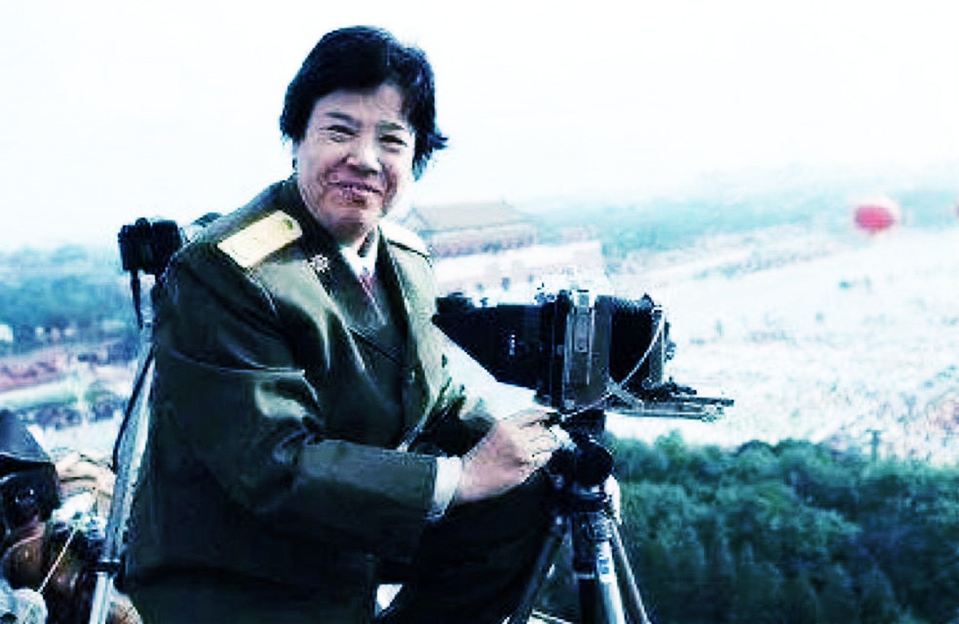 热爱摄影的邵华女士.邵华喜欢拍照