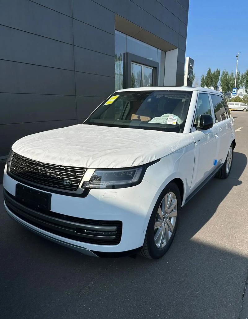 路虎旗下的7座suv车型包括路虎发现,路虎揽胜,路虎发现神行以及路虎