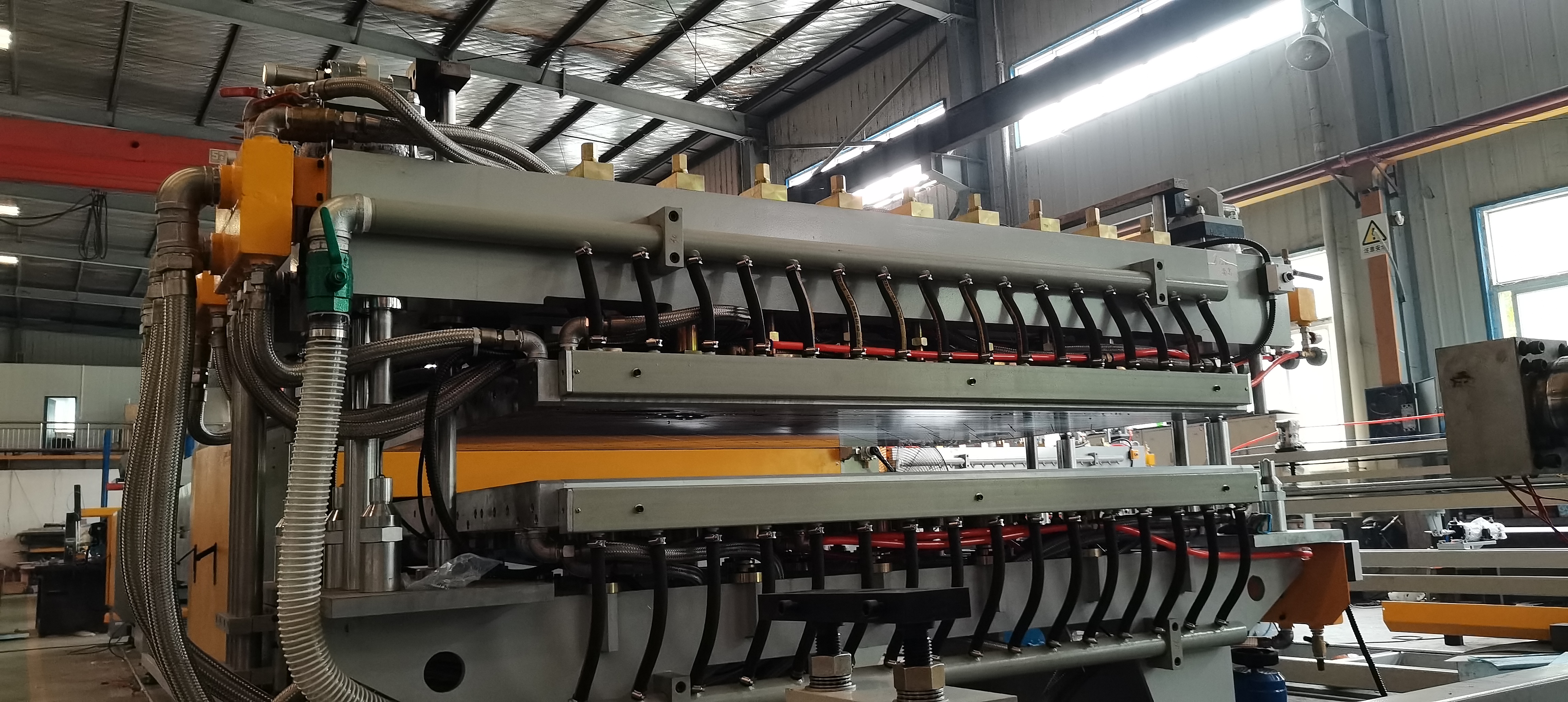 pe流延膜生产线设备