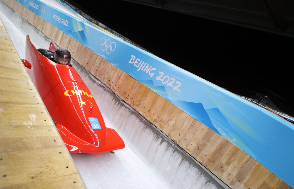 北京冬奥会雪车图片