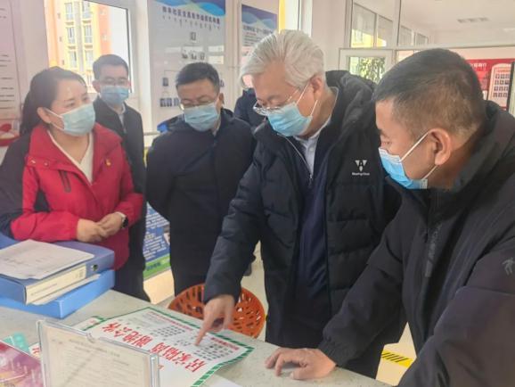苏忠胜深入鄂托克旗督导检查疫情防控工作