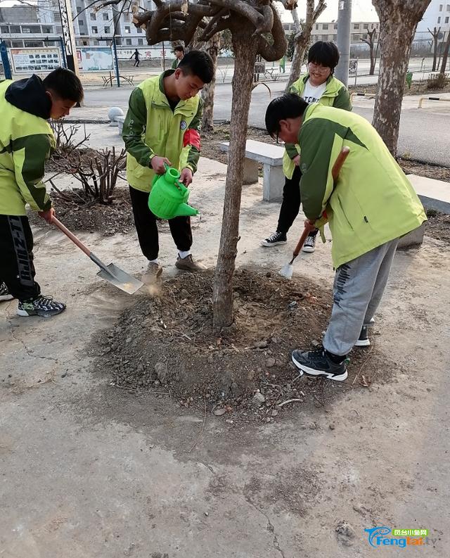 凤台县第八中学开展创建花园式绿色校园系列绿色活动