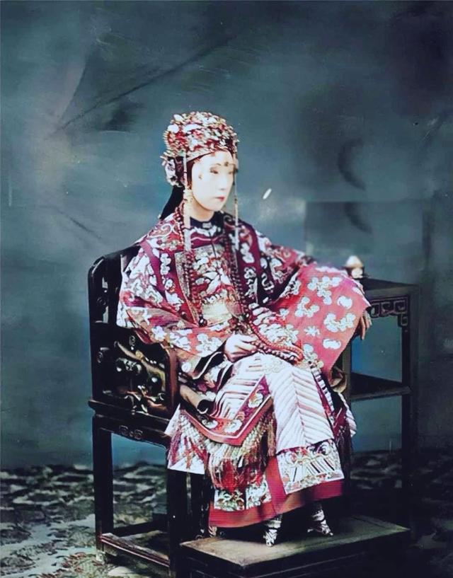 清末老照片:当年的三大名妓,放在今天那也是妥妥的大美女