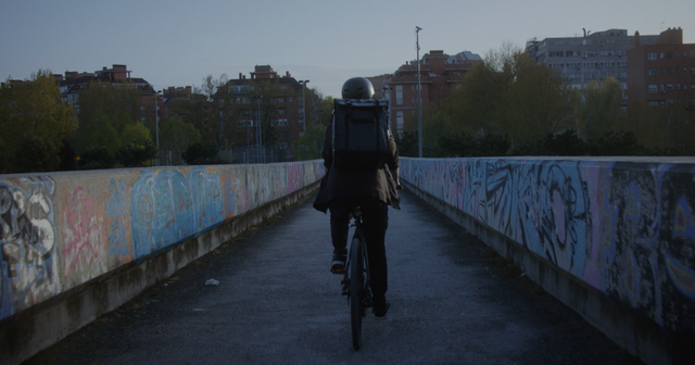 韩国送烟药的兼职是?监狱直通车