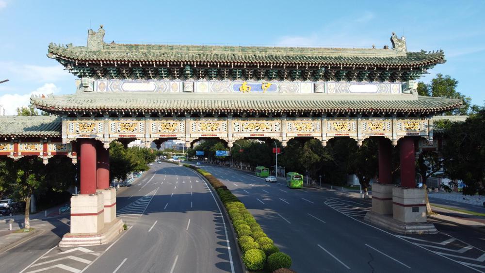 广州南沙牌坊焕"新颜",保留记忆迎新春