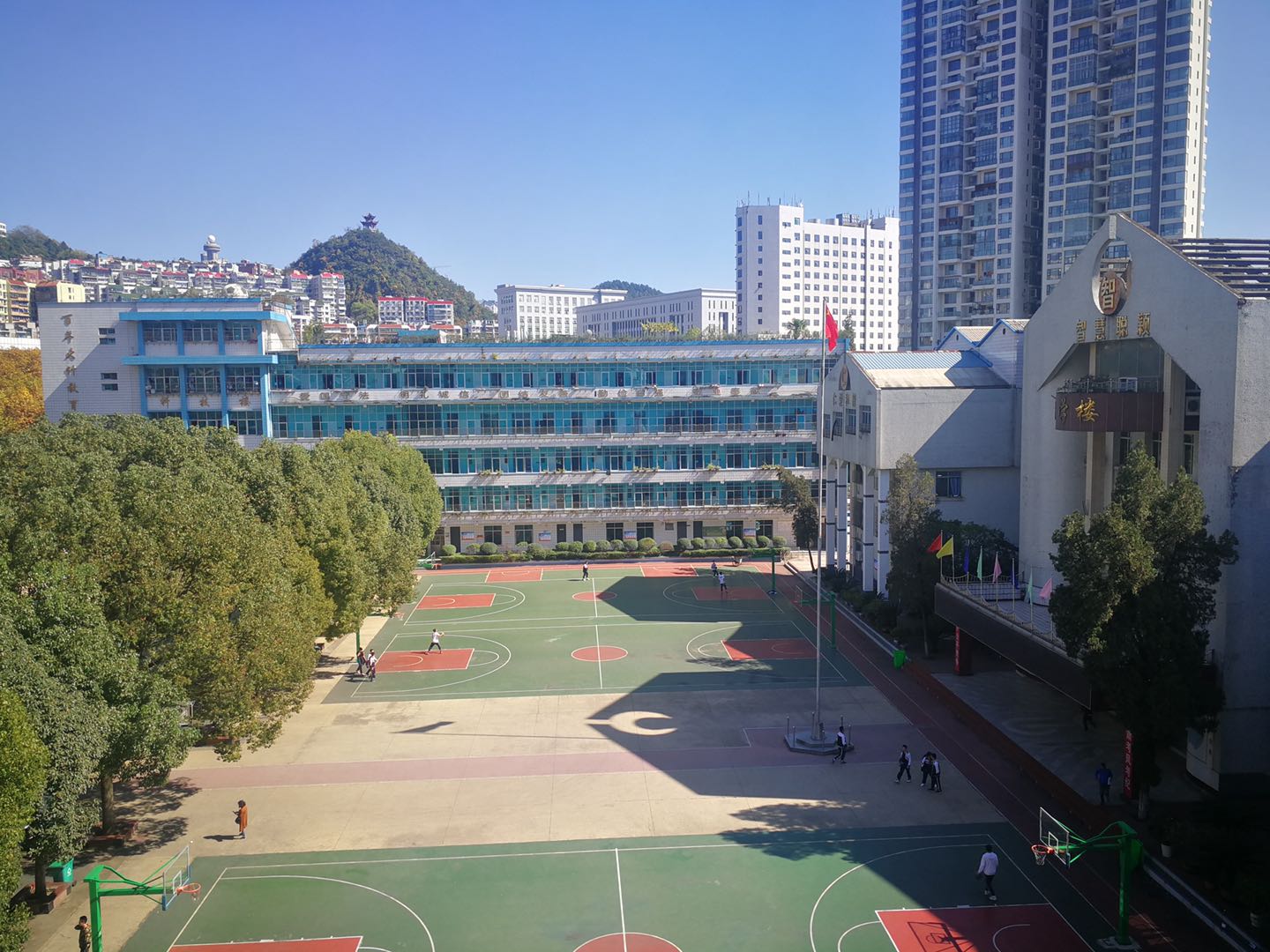 所有人,百年名校贵州师大附中等你加入!