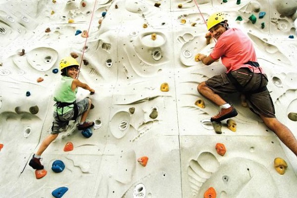 攀岩墙造价多少