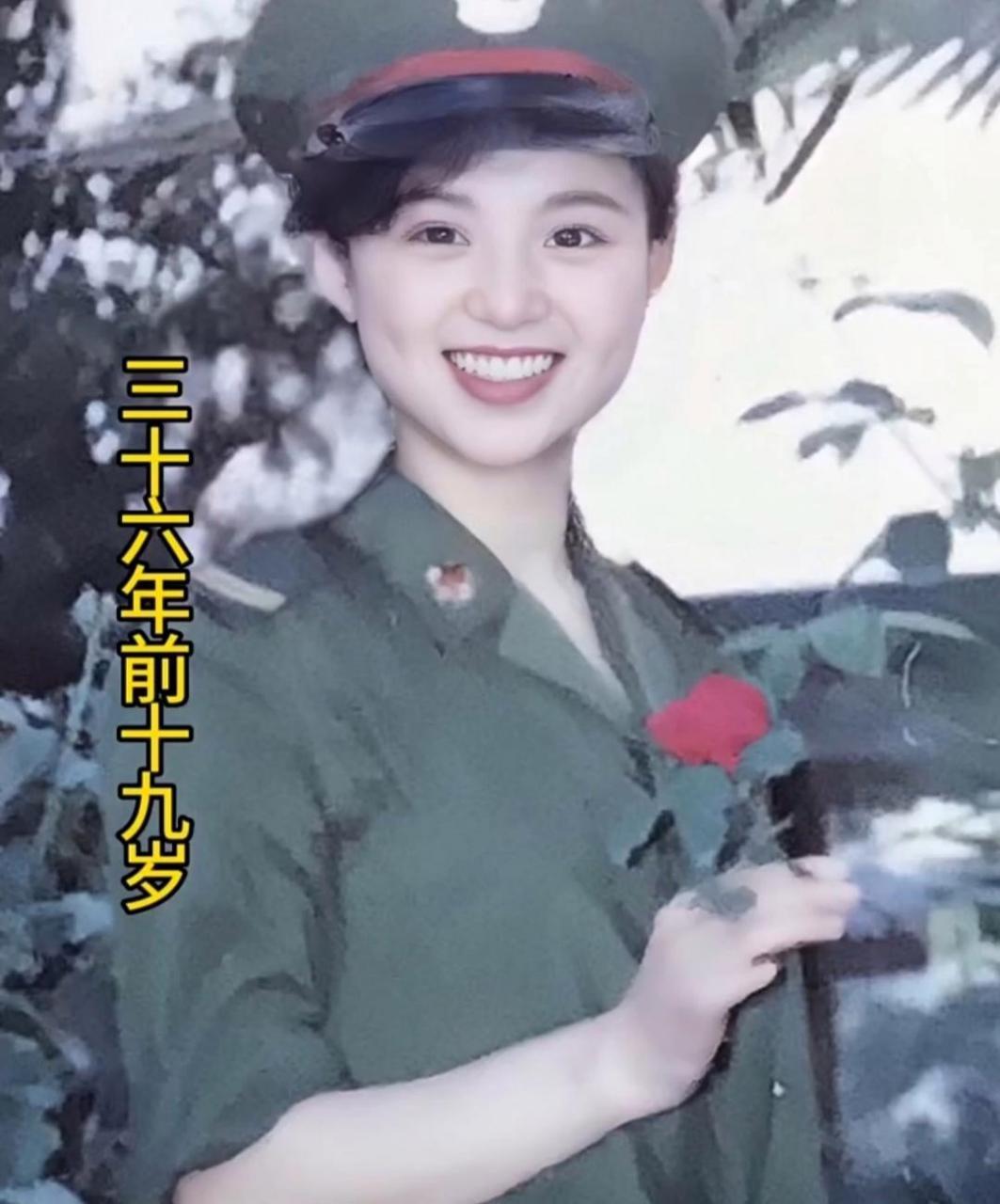 人生感悟#1987年,87式军装刚刚配发,这位身着87式夏常服的通信女兵