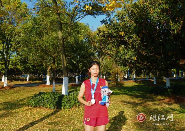 曲靖师院学生李欣玥在省第十六届运动会上获佳绩