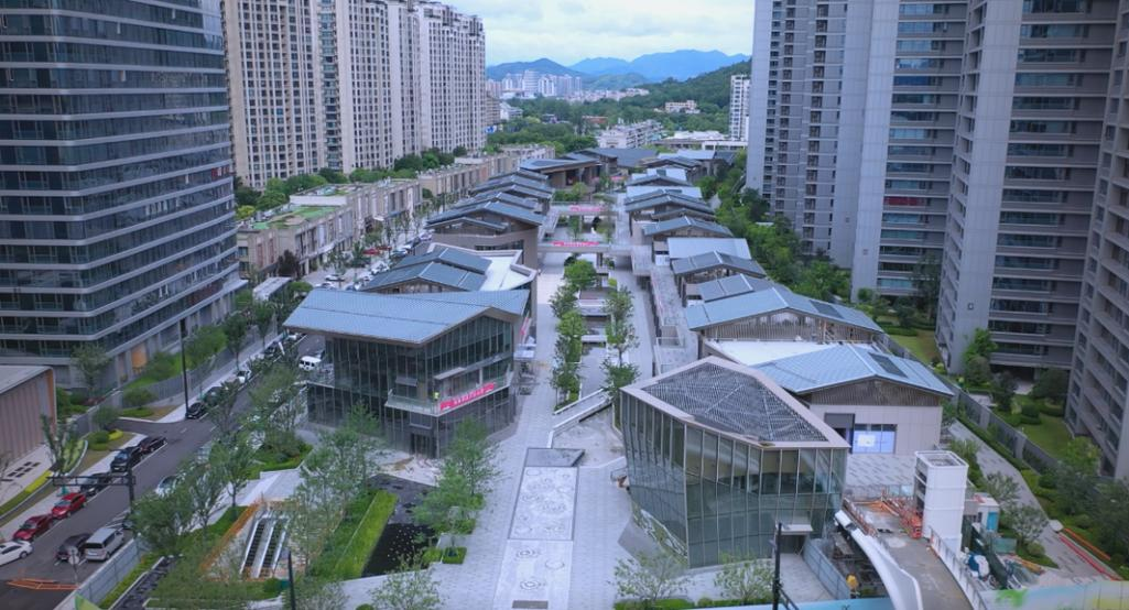 金茂秦望水街的开业引领富阳商业新时代