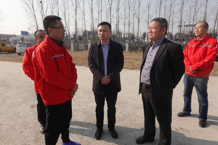 县委常委,县政府党组成员董增稳调度燃气企业安全生产工作