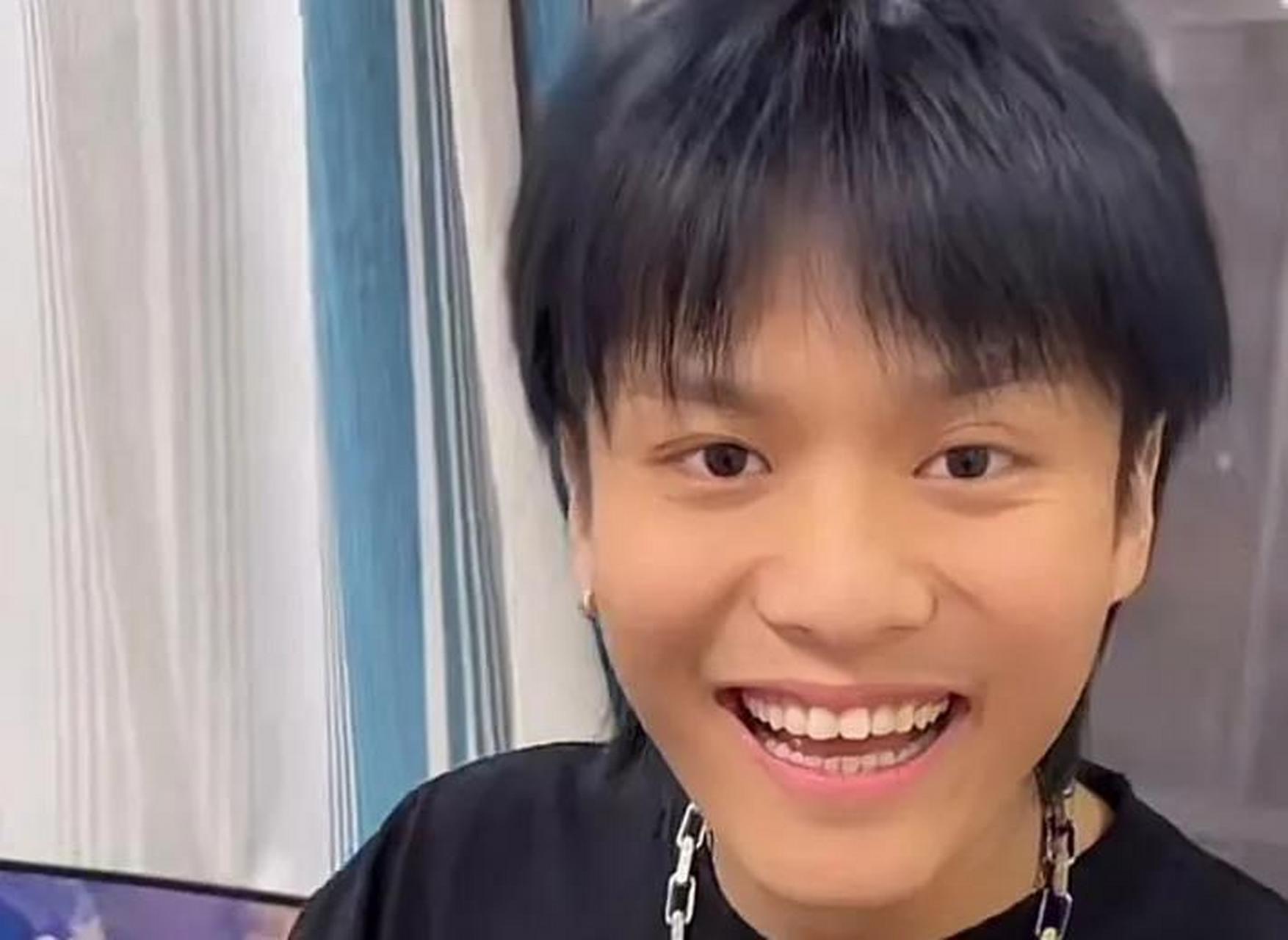 小杨哥目前是抖音带货主播的天花板 抖音第一网红 原名:张庆阳 出生于