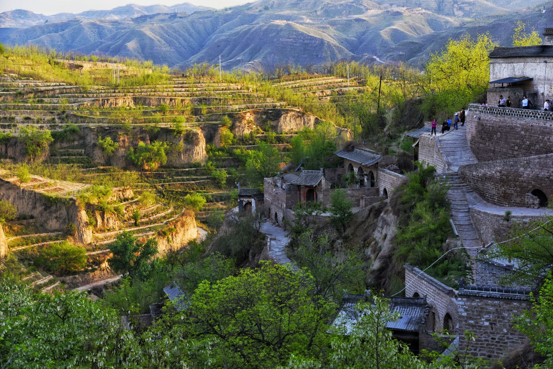 到吕梁!喝杏花村,游山览古镇