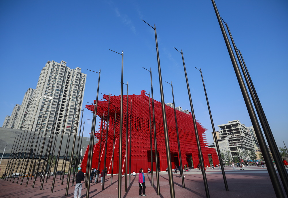 西安新地标—红色金属建成的1:1隋唐明德门 你爱了吗?