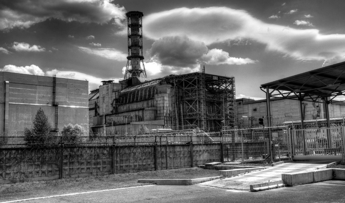 为何广岛过4年能住人,切尔诺贝利35年没人住?不都是核污染吗?