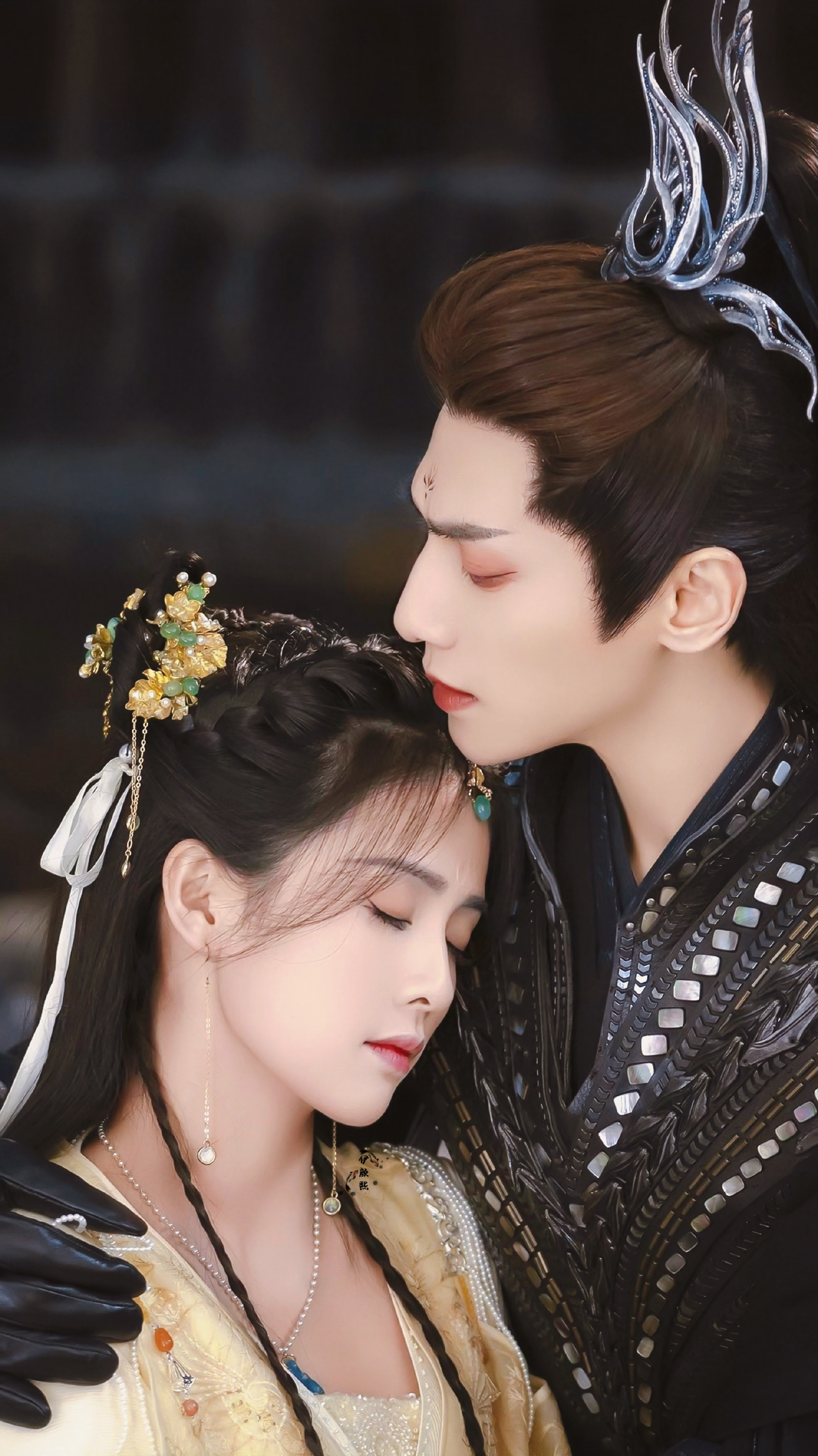 长月烬明大结局后,白鹿和罗云熙还在悄摸发糖