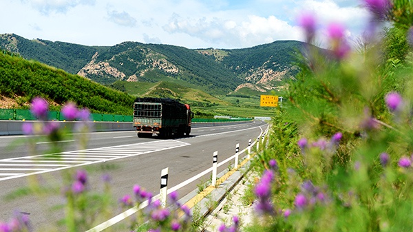 承德市召开环城高速小型客车差异化收费政策新闻发布会