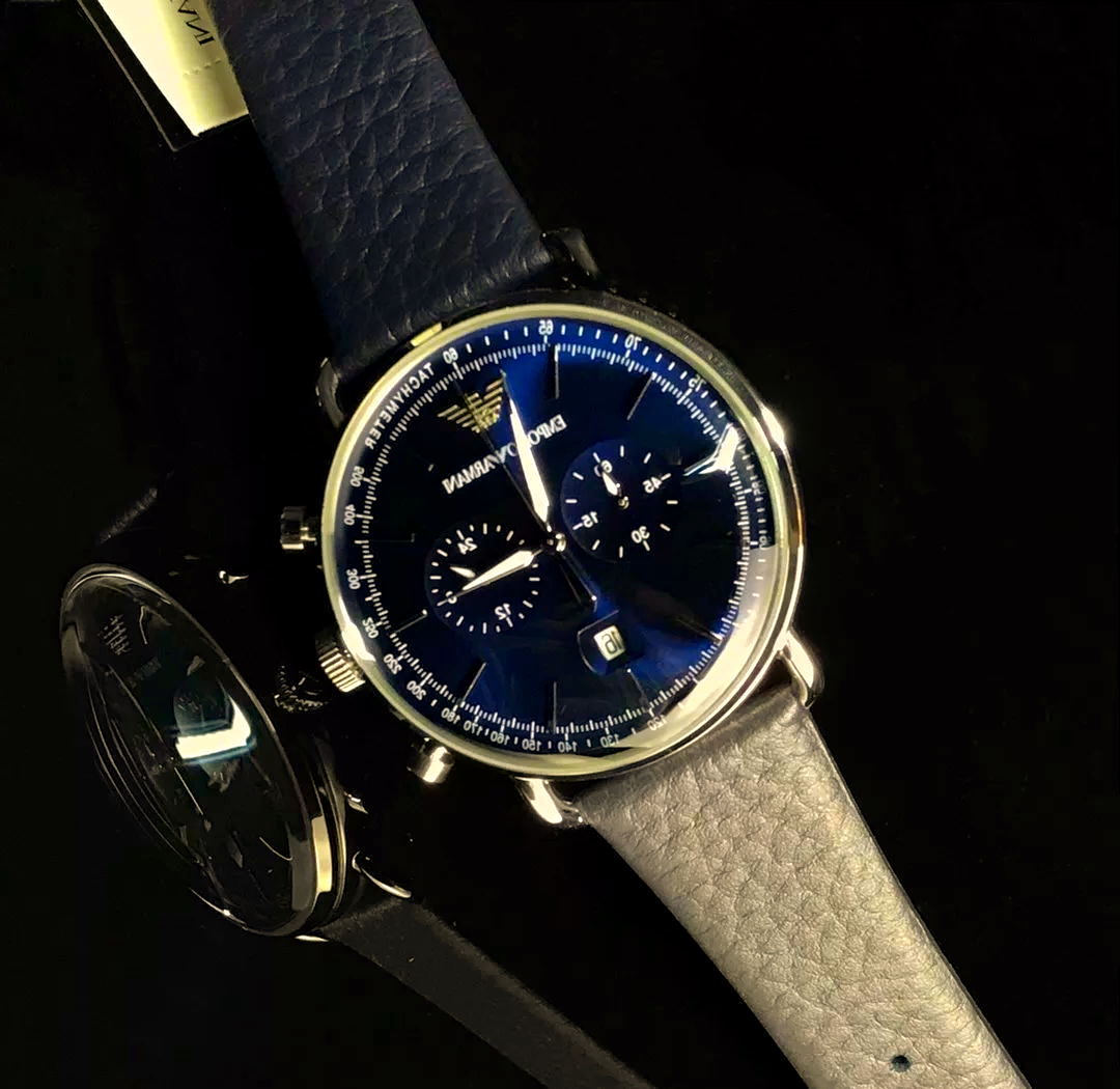 Россия-Armani 1 к 1 часы [Россия] Тонья в костюме,