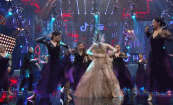 《蒙面舞王》"雪精灵"汤晶媚:演的了仙侠,玩得转赛车