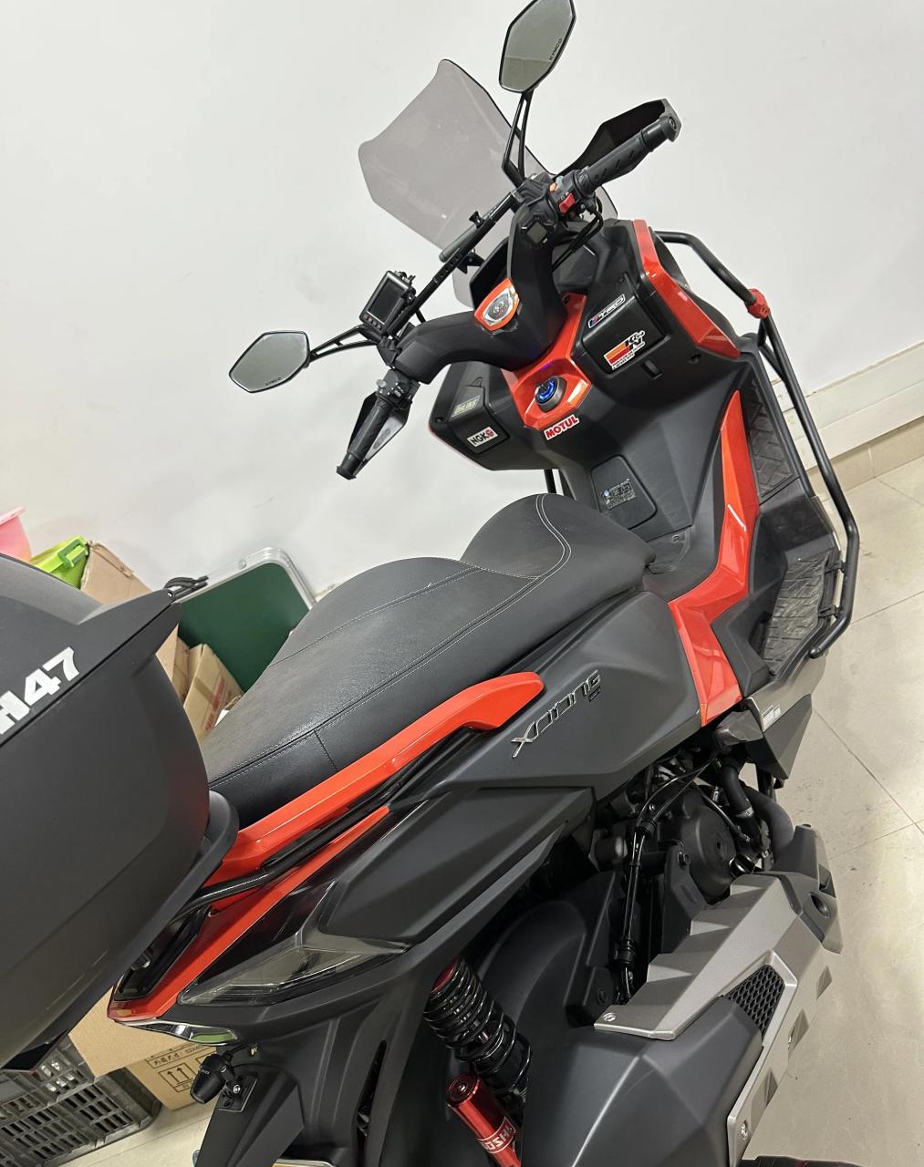 东莞拿下22年3月光阳s350,放办公室里面的车只行驶3700公里,揭阳牌