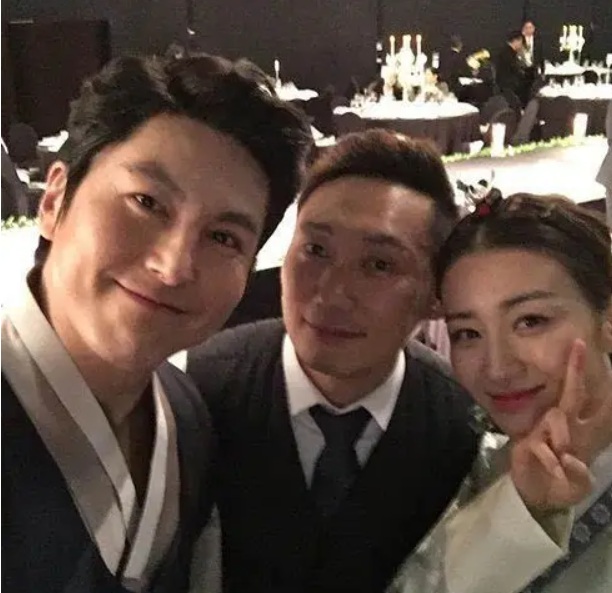 朴河宣:凭借《同伊》走红,29岁嫁给柳秀荣,如今怎样了?