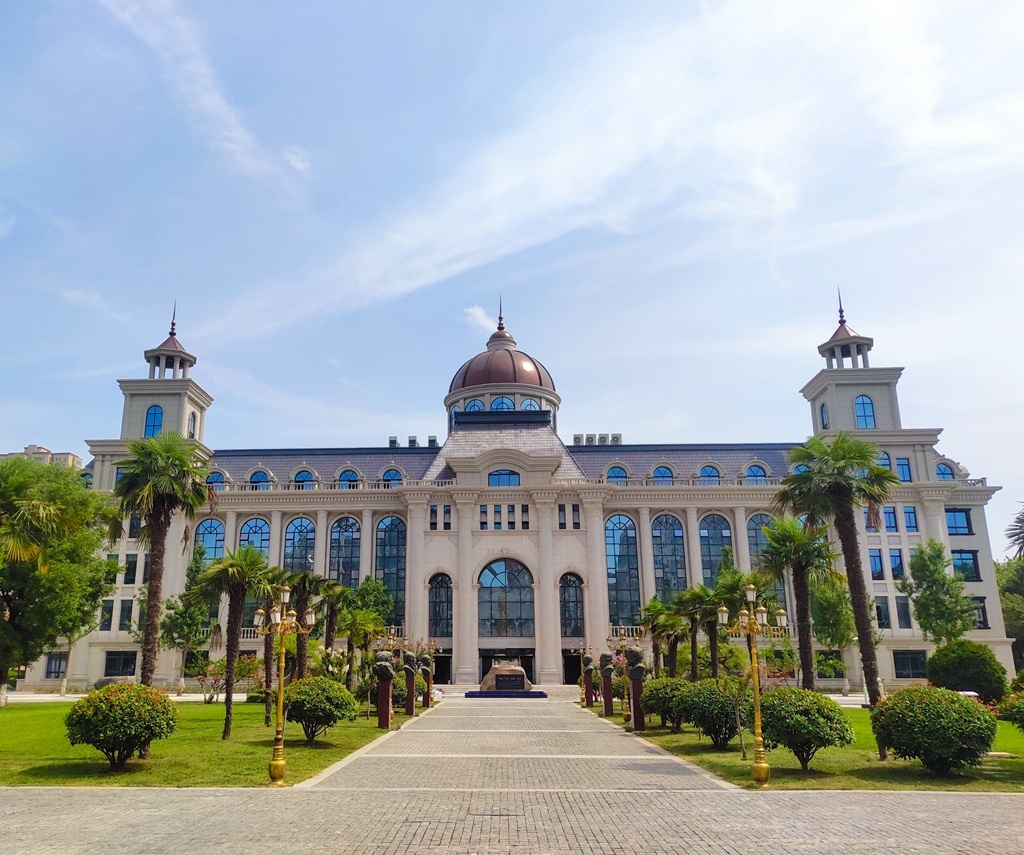 「高校招生季」西安外事学院校园风光