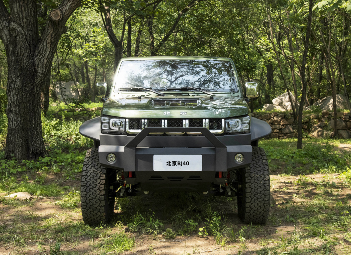 要实现北京bj40与手机地图导航的互联,您可以按照以下步骤操作:1.