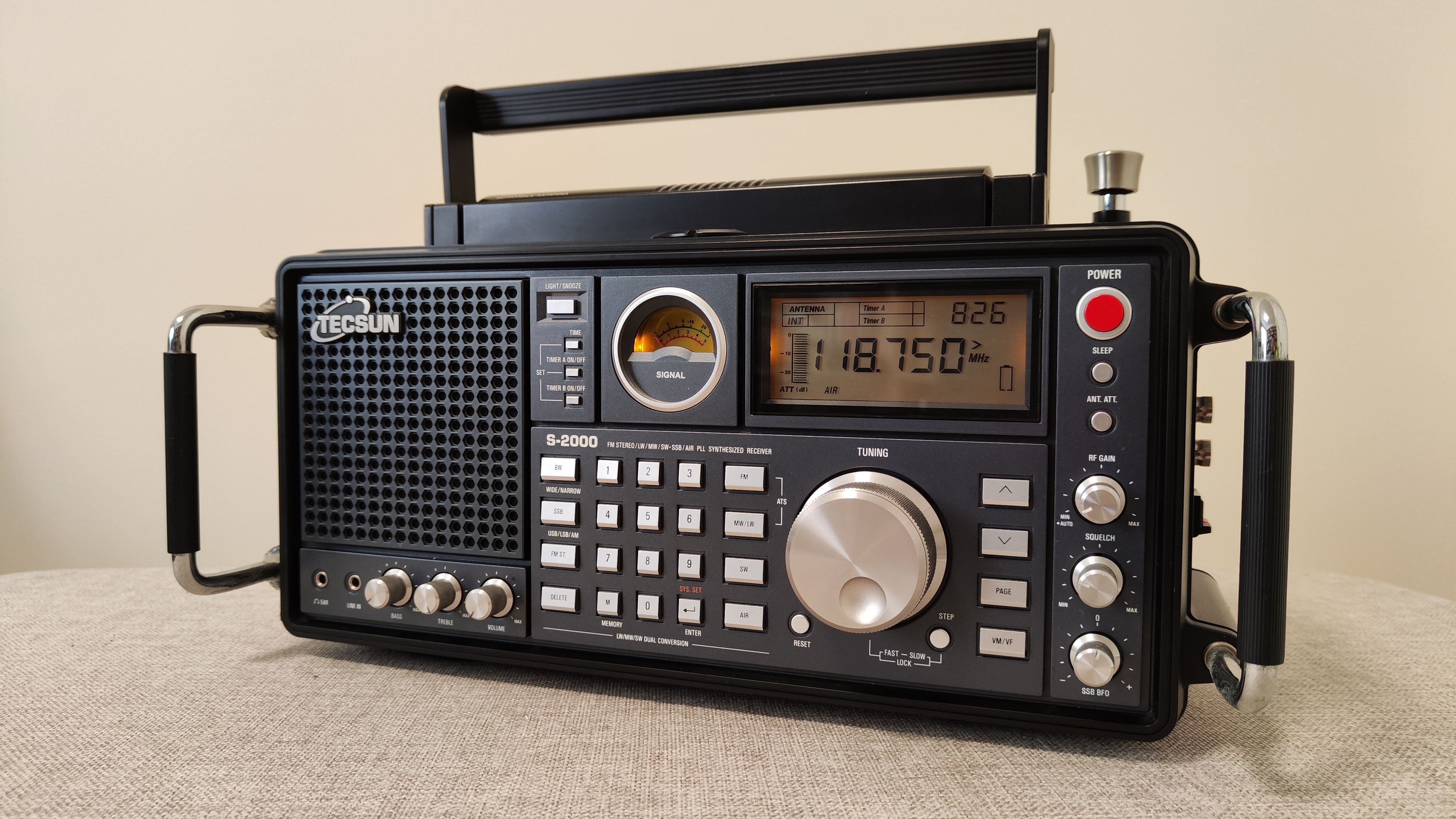 德生s2000收音机外观与功能介绍,专门献给视障人士的礼物