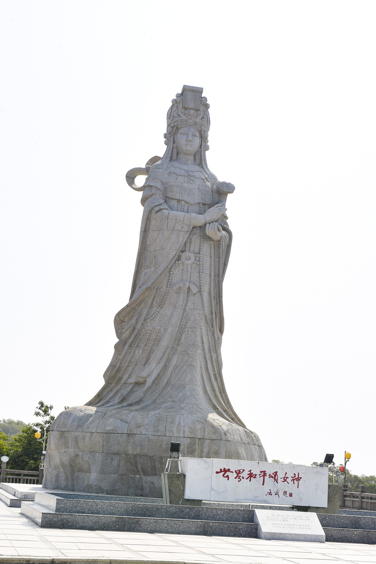 潮汕妈祖雕像图片