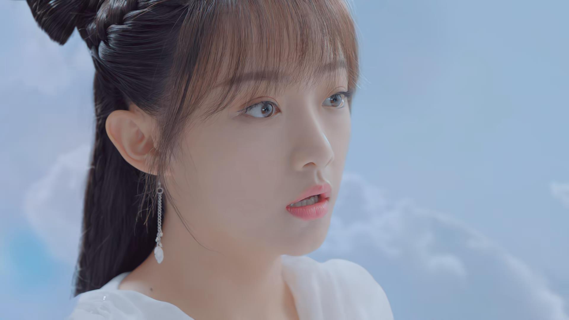 《天舞纪》里女主的造型都少不了耳环的搭配,效果真的不一样