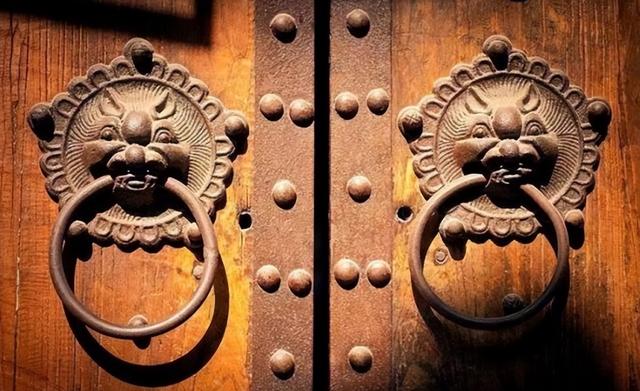 文史园丨古代大门的"铺首"是做什么用的