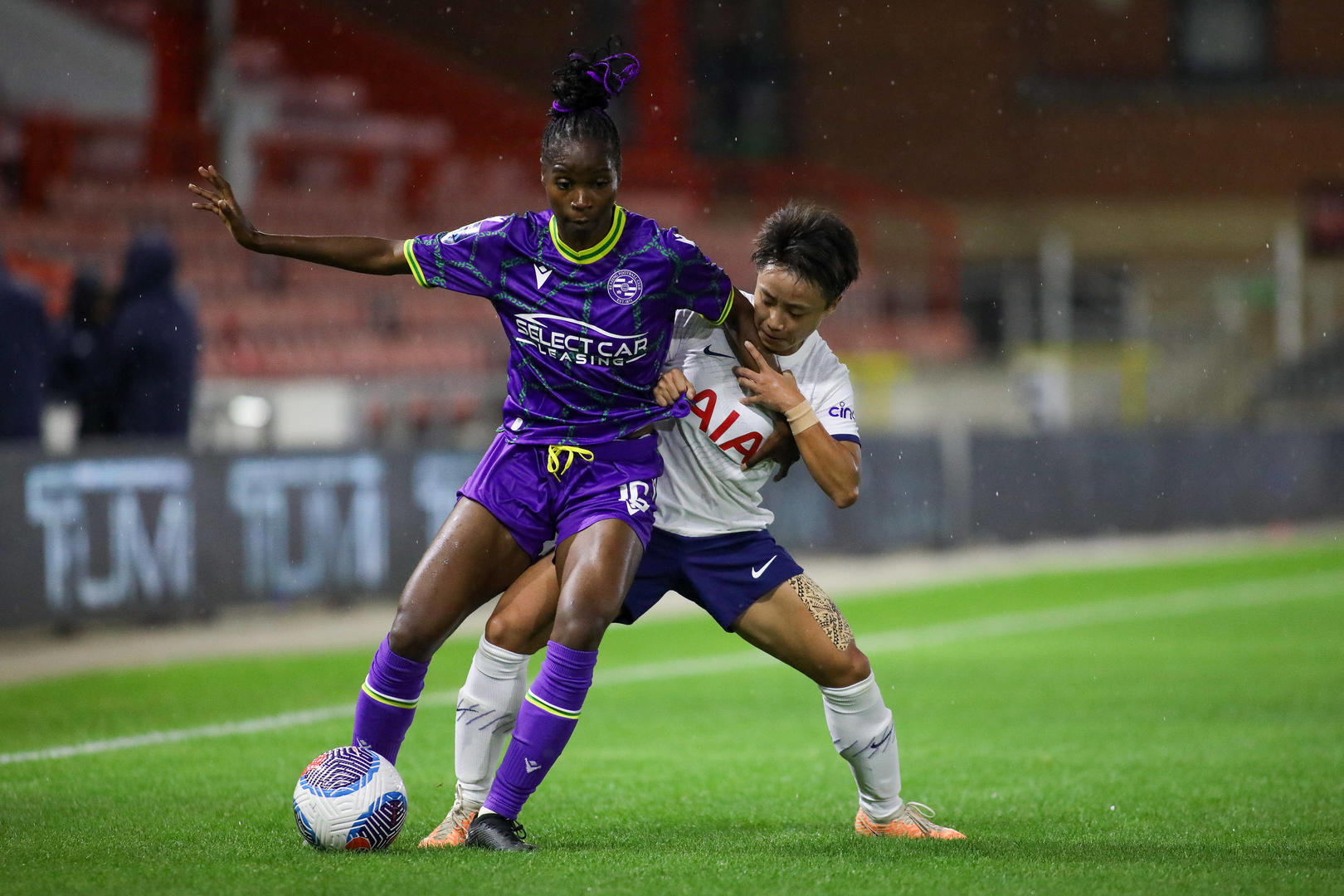 张琳艳热刺首秀破门获主帅称赞,本周日英超女足有望首次上演中国德比