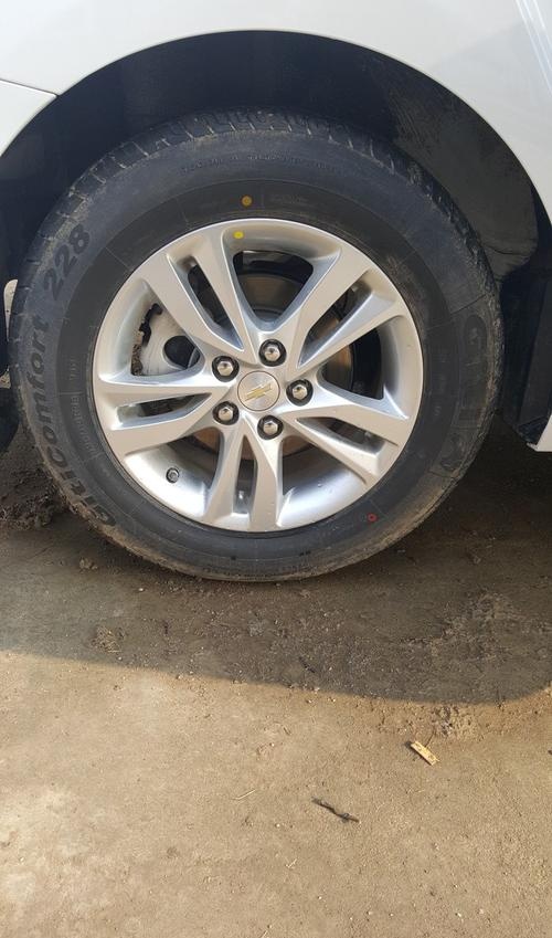 雪佛兰科沃兹用的是什么轮胎品牌?