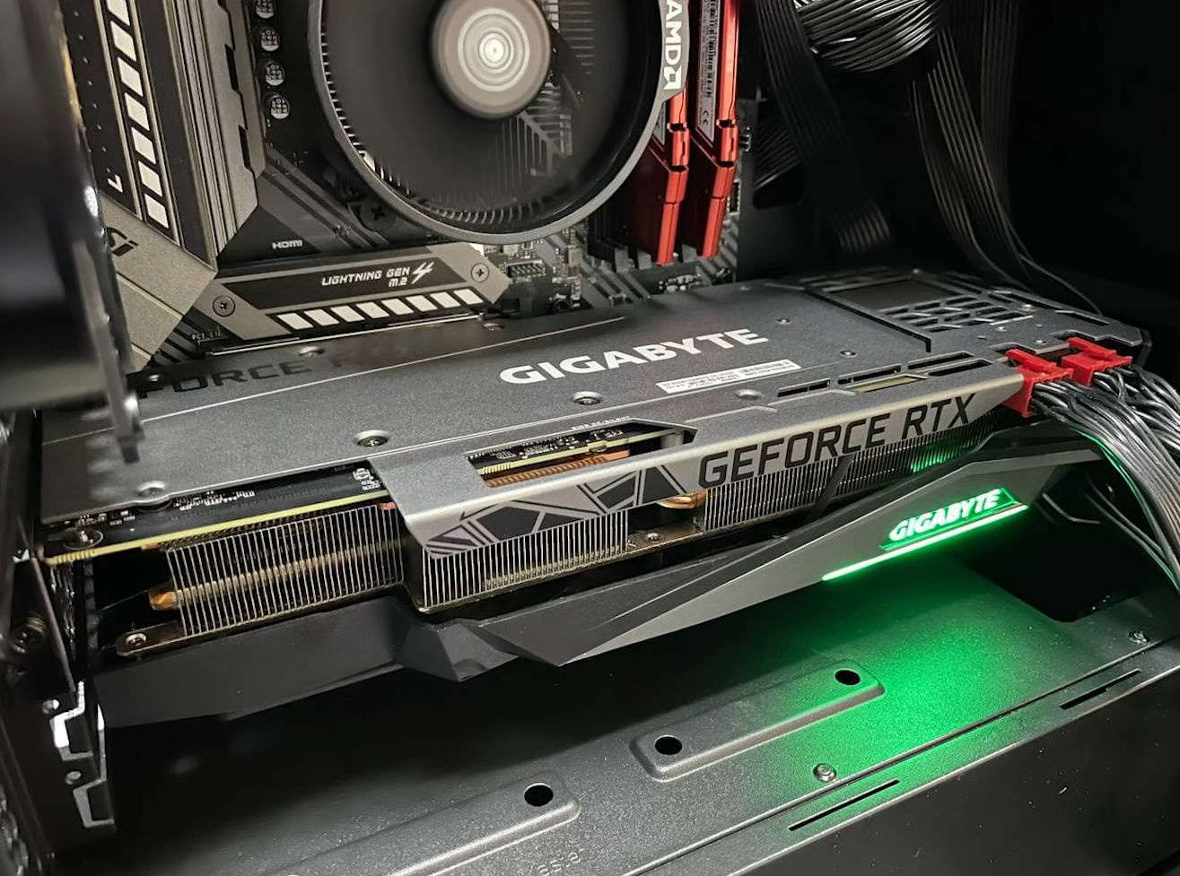 拥有 20gb 显存的 rtx 3080 ti 显卡曝光:频率 1665 mhz