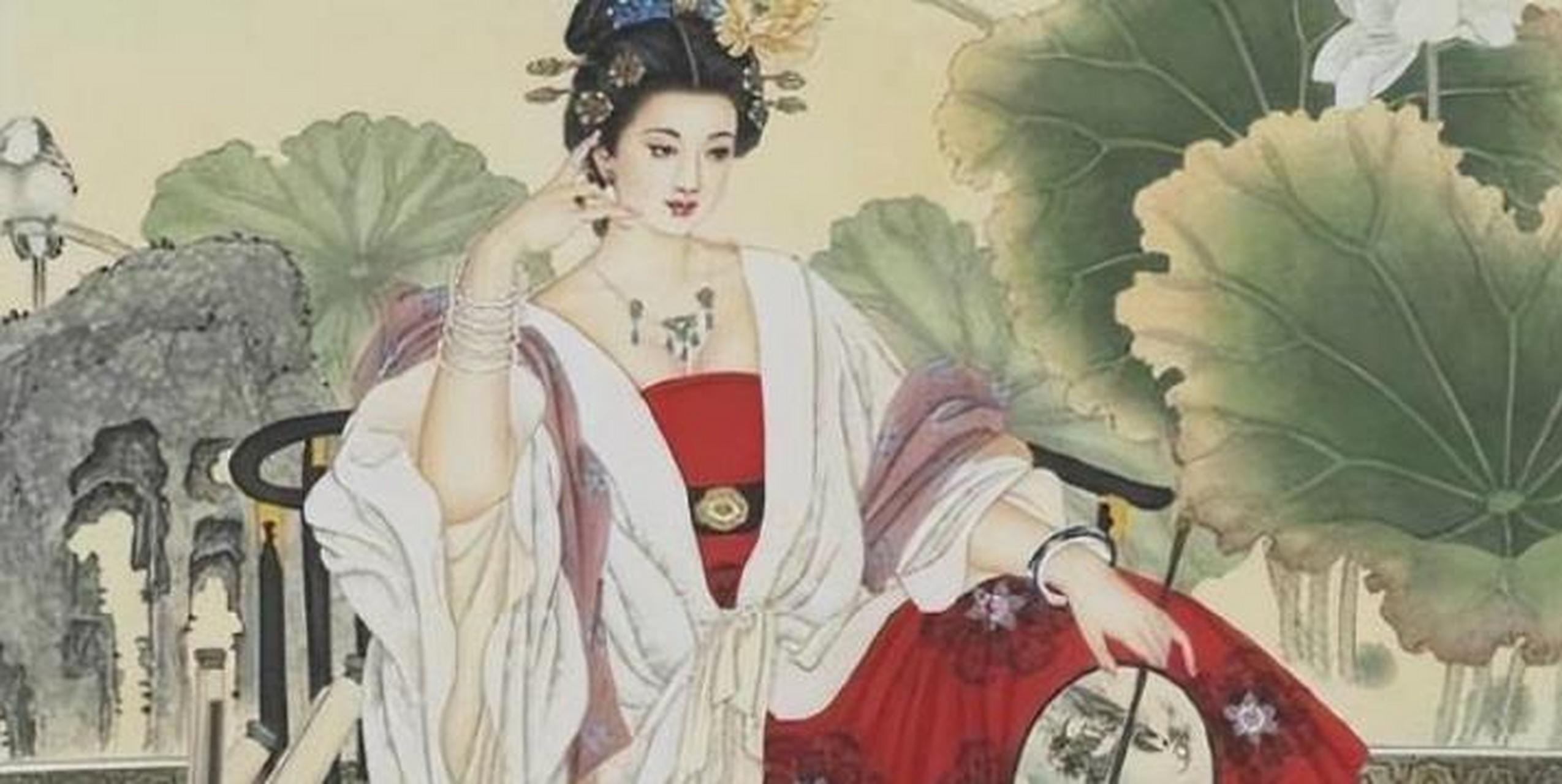 一天夜里,杨玉环被李隆基灌醉了,迷迷糊糊间就看见,李隆基如同饿狼