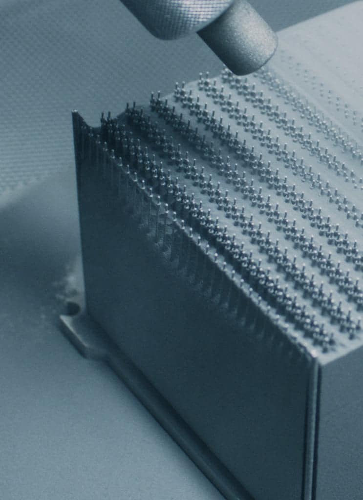 poc推出elicit ti 3d打印钛金属骑行眼镜