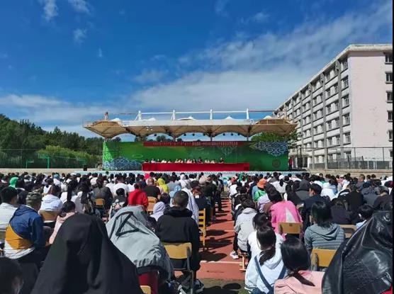 开学啦!库伦旗第一中学喜迎新生报到