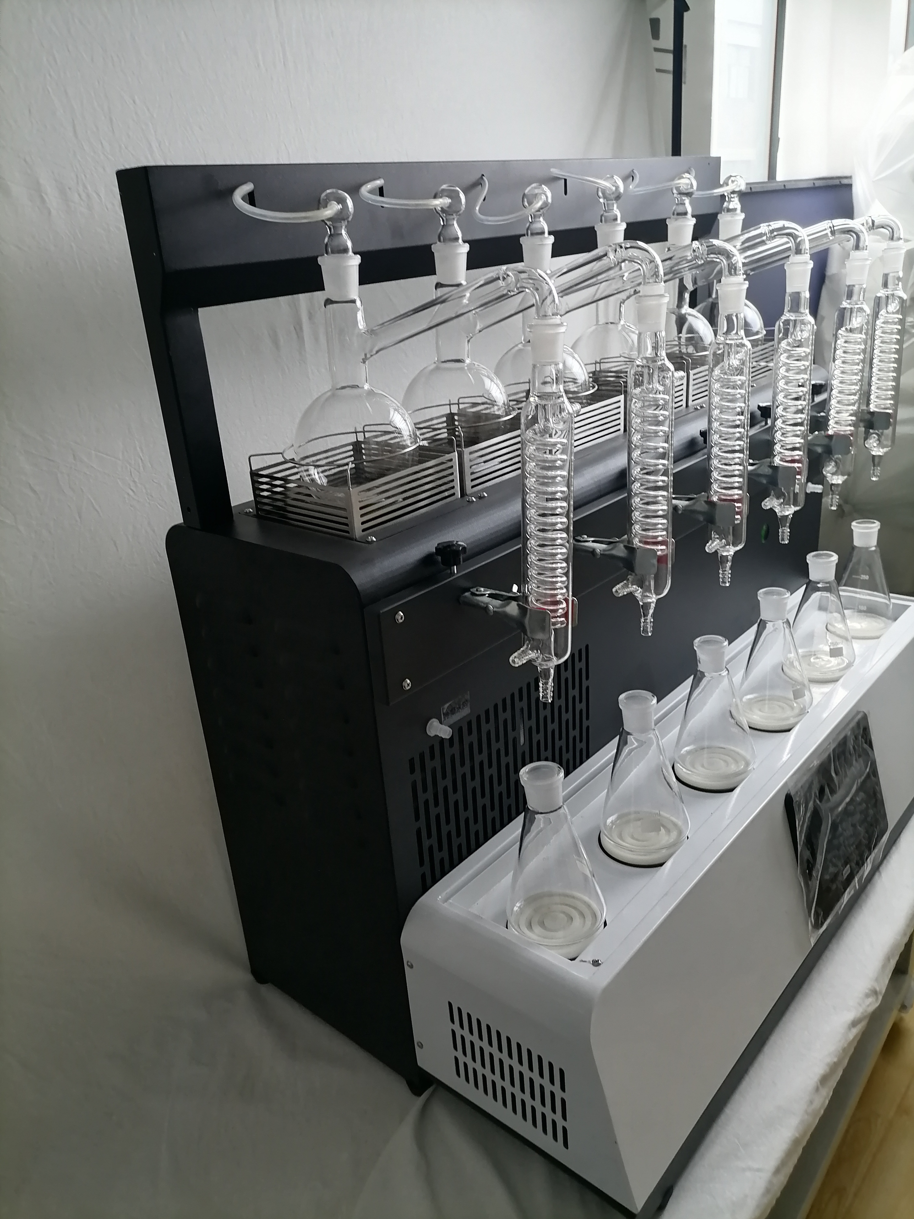 新型自动水蒸气蒸馏仪蒸馏测定烟草及其制品中总挥发碱