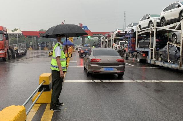 应对强降雨,唐津高速在行动