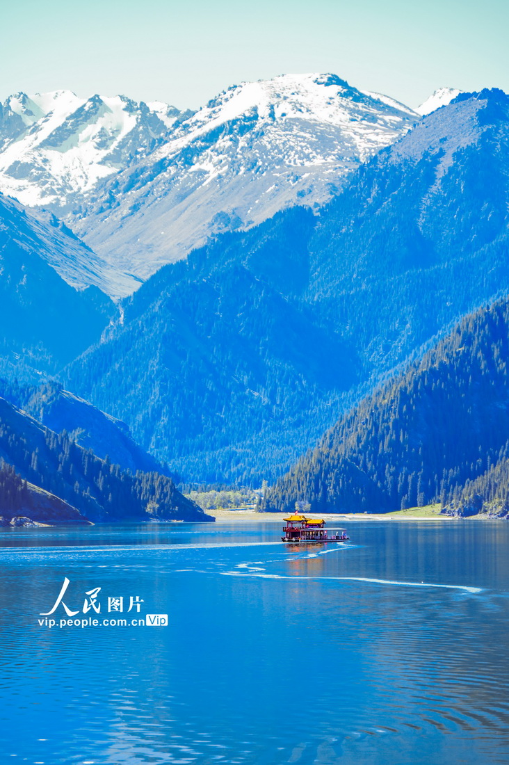 中国国家地理新疆天山天池