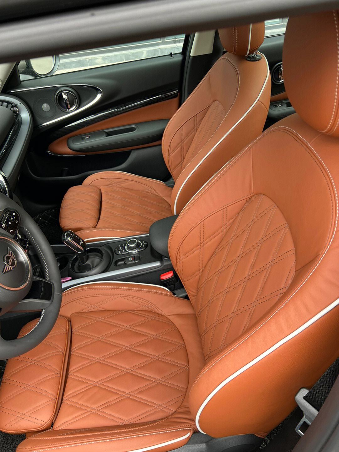 织物座椅和仿皮座椅哪个更好?