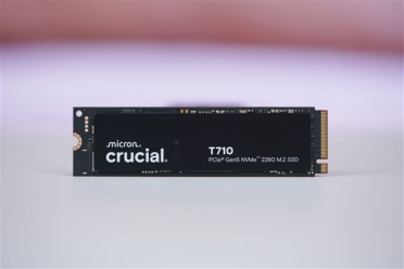 英睿达速度最快的Gen 5 SSD！T710 2TB图赏